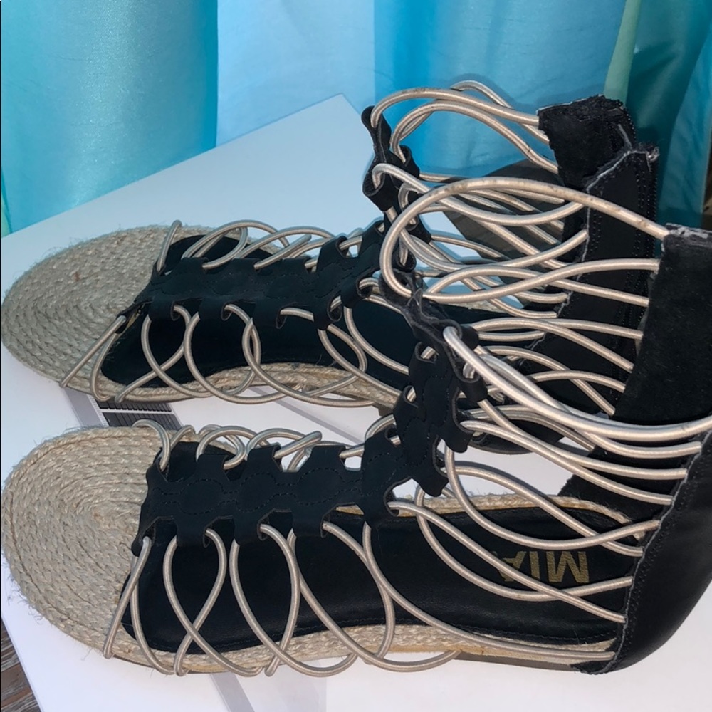 Mia gladiator sandals